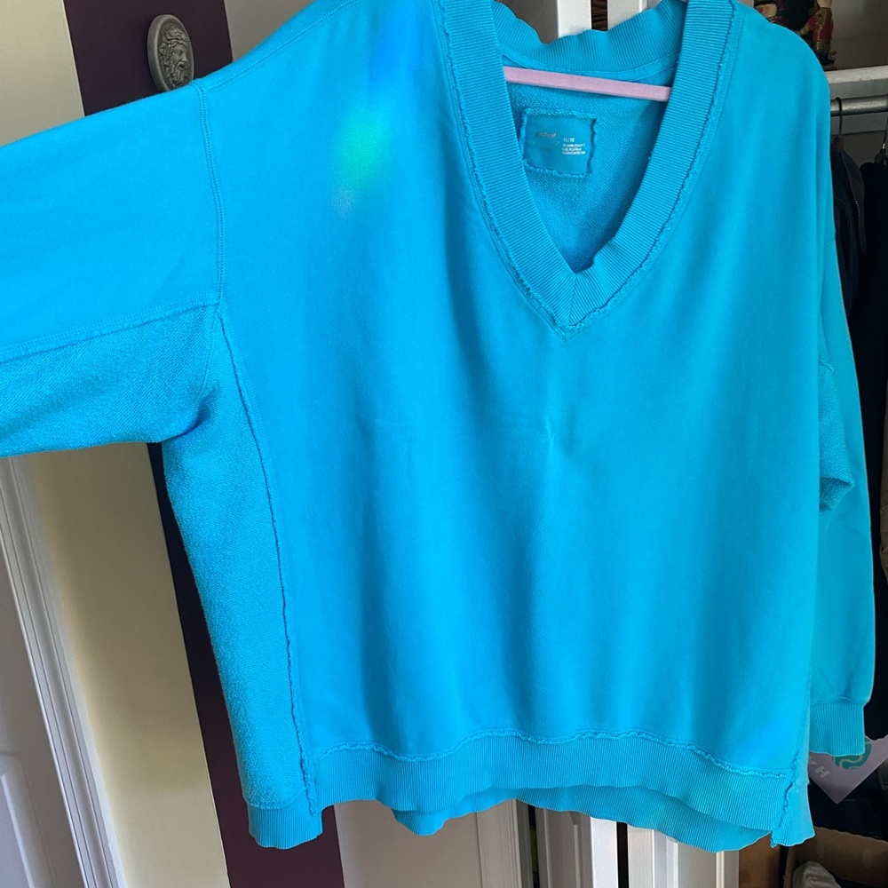 Aerie vibrant neon blue vneck sweatshirt size XL